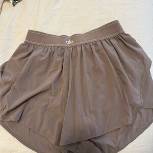 ALO Yoga Women's Brown Athletic Shorts
